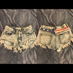 Bullhead high waisted USA denim shorts